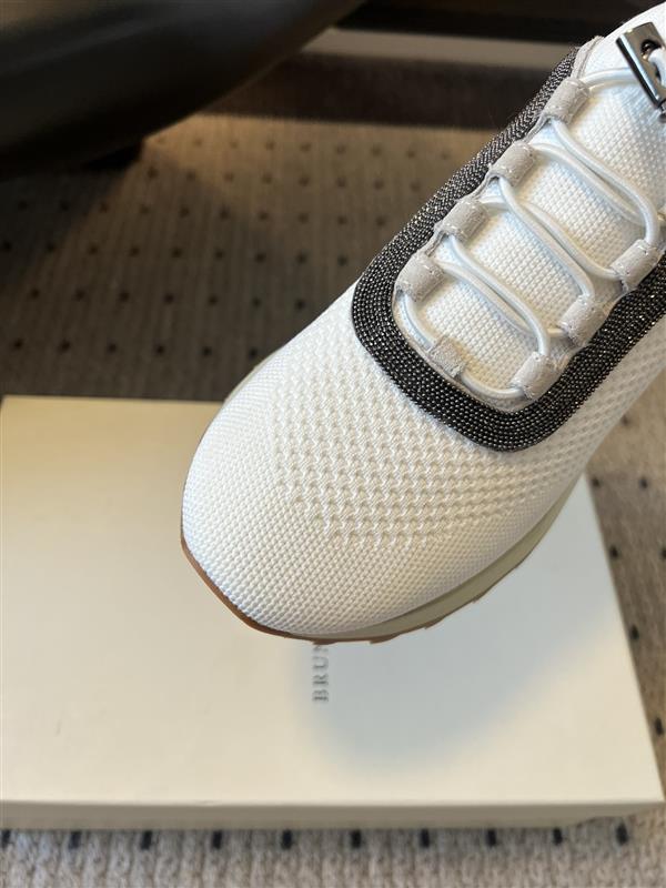 20251128161341672 290